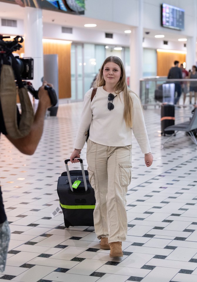 She stepped off the plane looking refreshed and relaxed