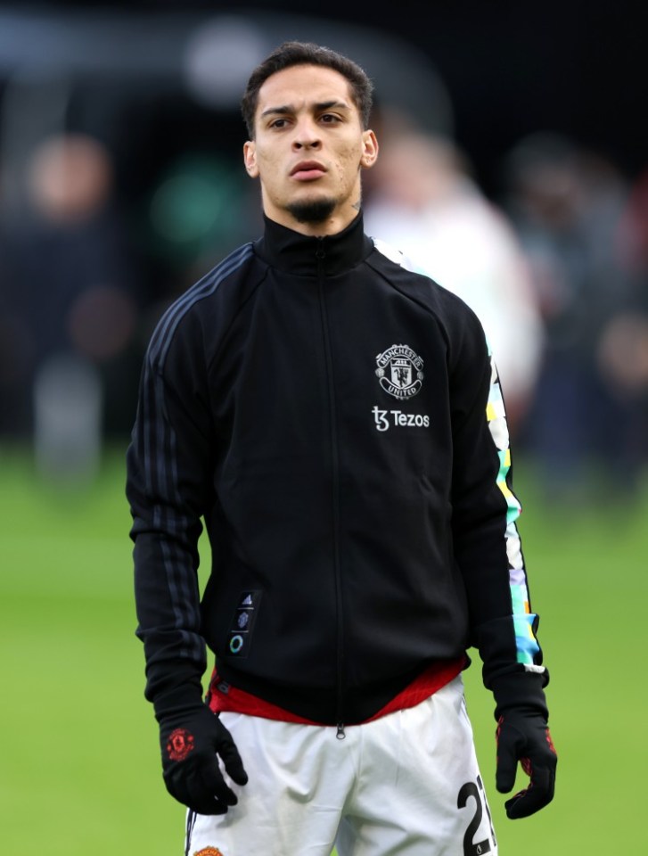 Manchester United's Antony before the Premier League match at Craven Cottage, London. Picture date: Saturday November 4, 2023. PA Photo. See PA story SOCCER Fulham. Photo credit should read: Kieran Cleeves/PA Wire. RESTRICTIONS: EDITORIAL USE ONLY No use with unauthorised audio, video, data, fixture lists, club/league logos or "live" services. Online in-match use limited to 120 images, no video emulation. No use in betting, games or single club/league/player publications.