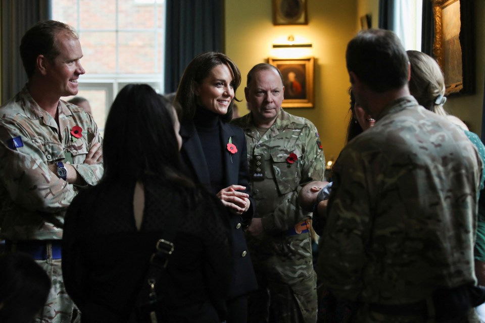 During her visit, Kate spoke with senior officers, soldiers and families