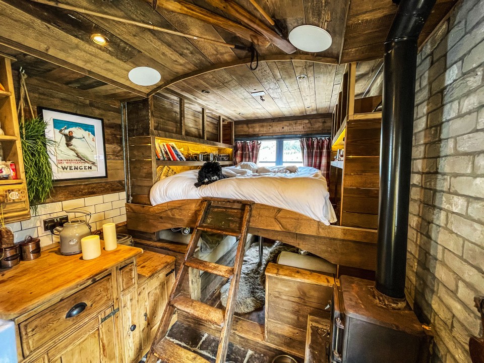 The horse box even comes with a fully equipped kitchen and a king-size bed