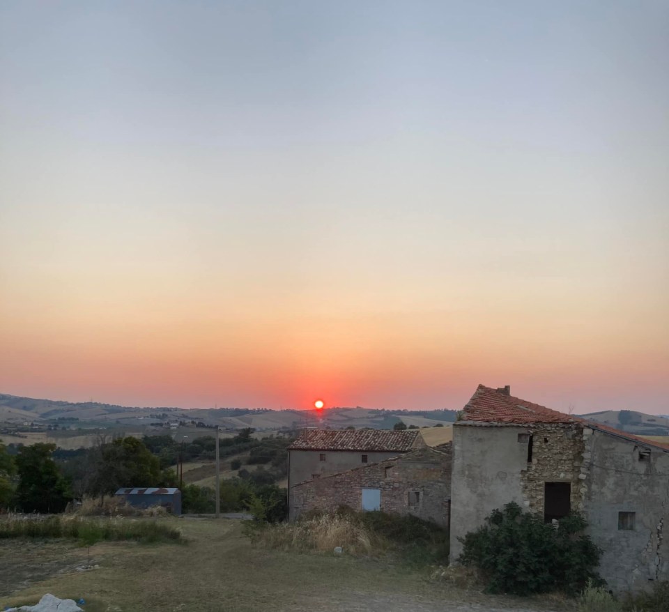 Michele's final post was a view of a sunset from her home in Italy