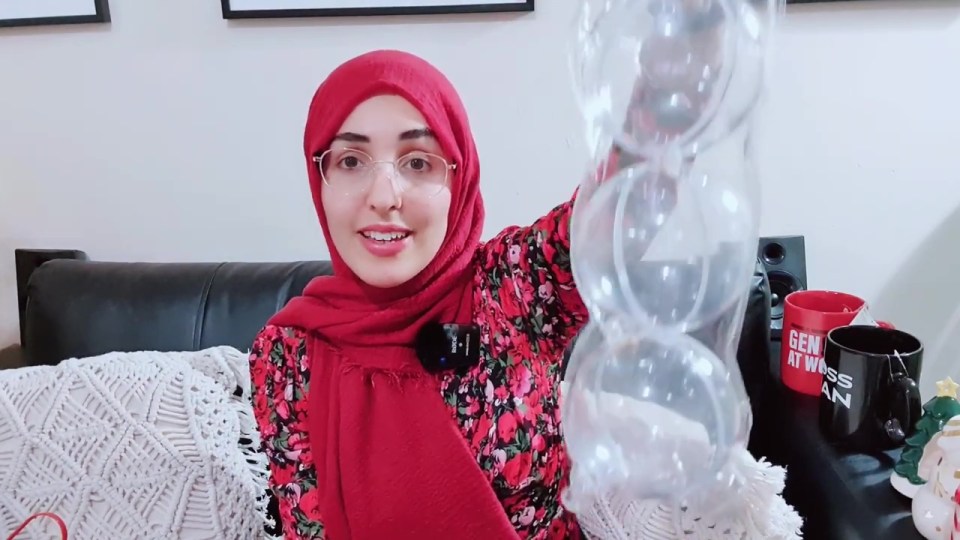 Liyana regularly shares Christmas-themed hauls videos on her YouTube channel, showcasing gifts for £5 and under