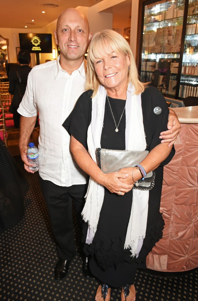 Linda Robson has revealed she has split from Mark Dunford