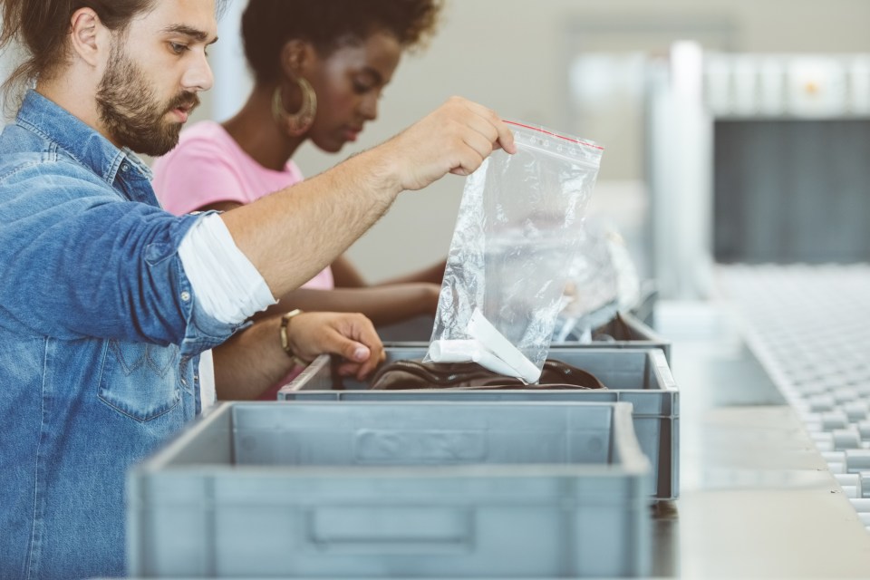 The airport worker has listed the most annoying passengers