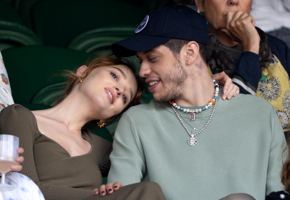 Comedian Pete Davidson, 29, has comic timing when moving on, pictured with Bridgerton actress Phoebe Dynevor