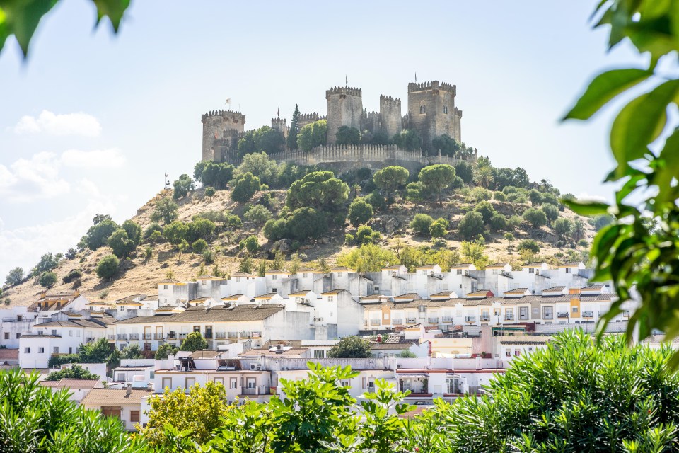 At a 90-minute drive away, Seville is the closest airport to Almodovar del Rio