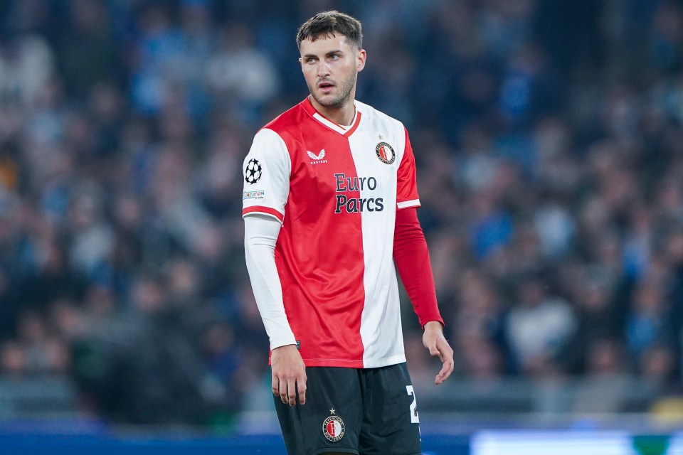 Mauricio Pochettino has urged Chelsea to sign Feyenoord’s Santiago Gimenez