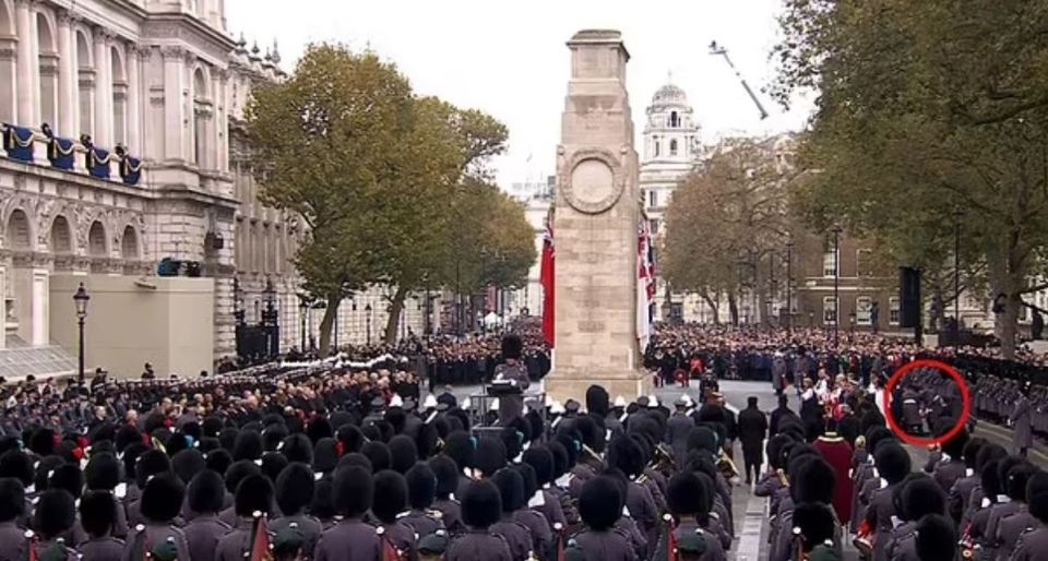 Those standing beside him hurried to help the member of the King's Guard