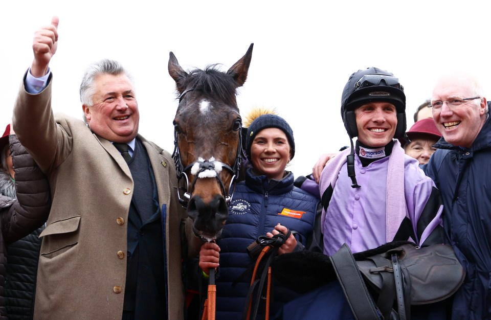 Stage Star can return to the scene of his greatest triumph and win the Paddy Power Gold Cup