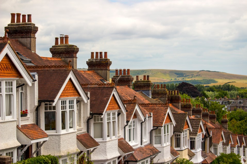 House buyers should move in early 2025 - when property prices are forecast to be at their lowest