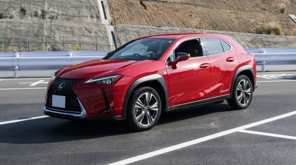 The prototype Lexus UX 300e