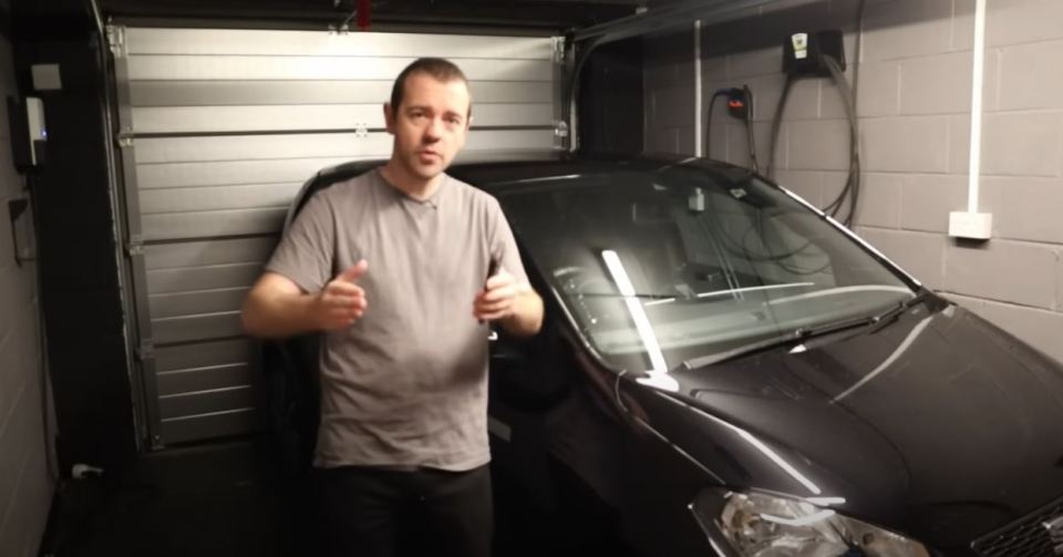 Rogerson made a 15-minute-long video about the SEAT Mii after buying it in a challenge he set himself