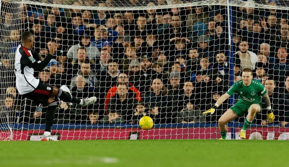 Tosin Adarabioyo tucks home the winning spot-kick for Fulham