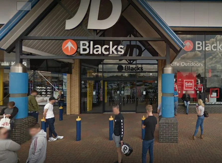 Blacks will close its Tamworth, Staffs, branch after months of incredible discounts