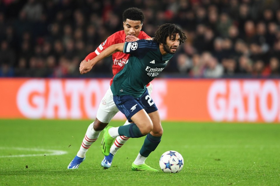 A number of clubs are interested in Mohamed Elneny