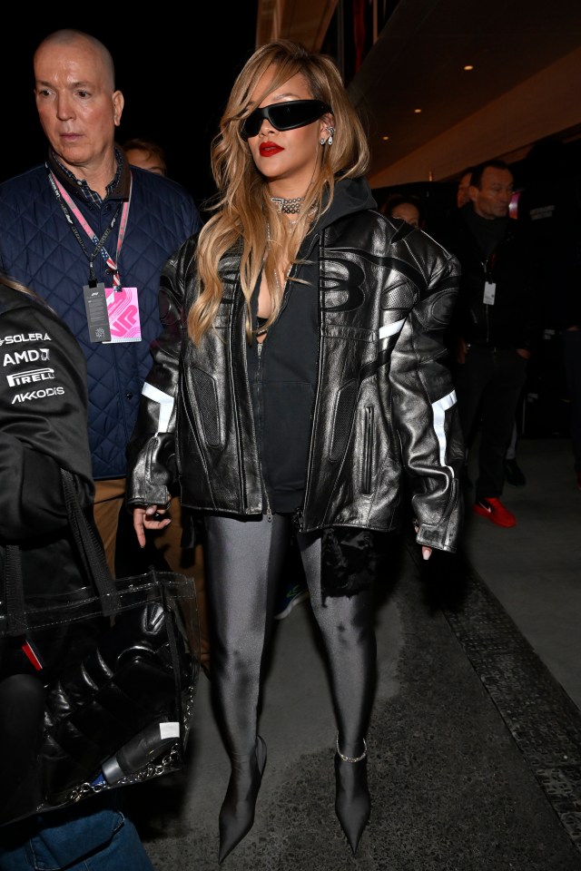 Rihanna also donned a pair of leggings last month