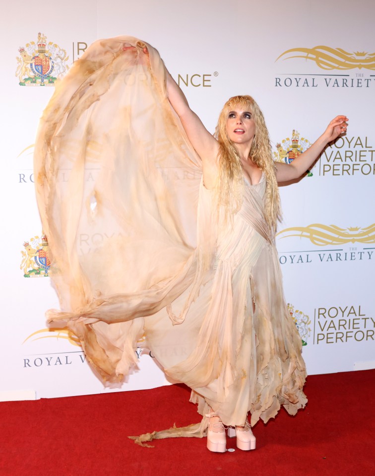 Paloma on the red carpet before the show