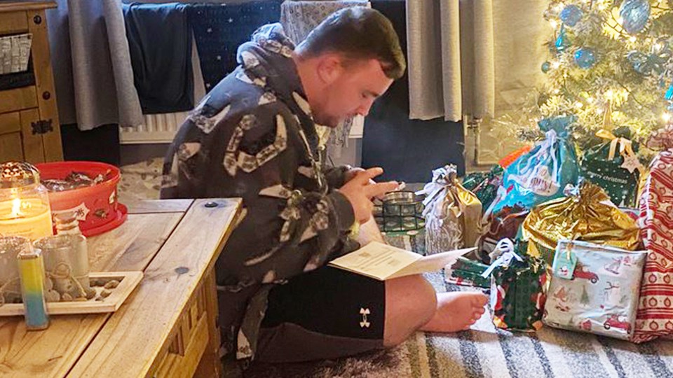 An image of Littler opening presents on Christmas Day also went viral