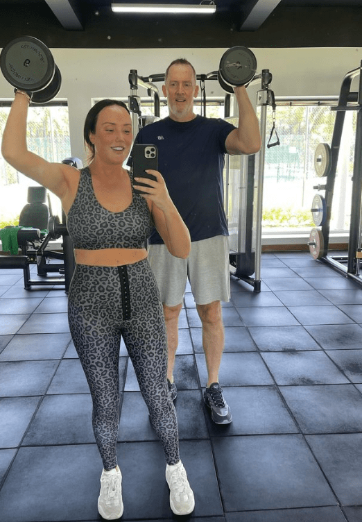 Charlotte and her dad worked out together in the resort's gym