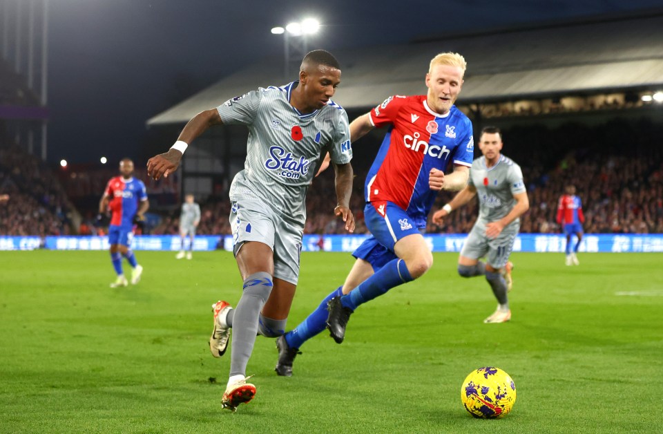 Everton will face Crystal Palace on a Thursday night