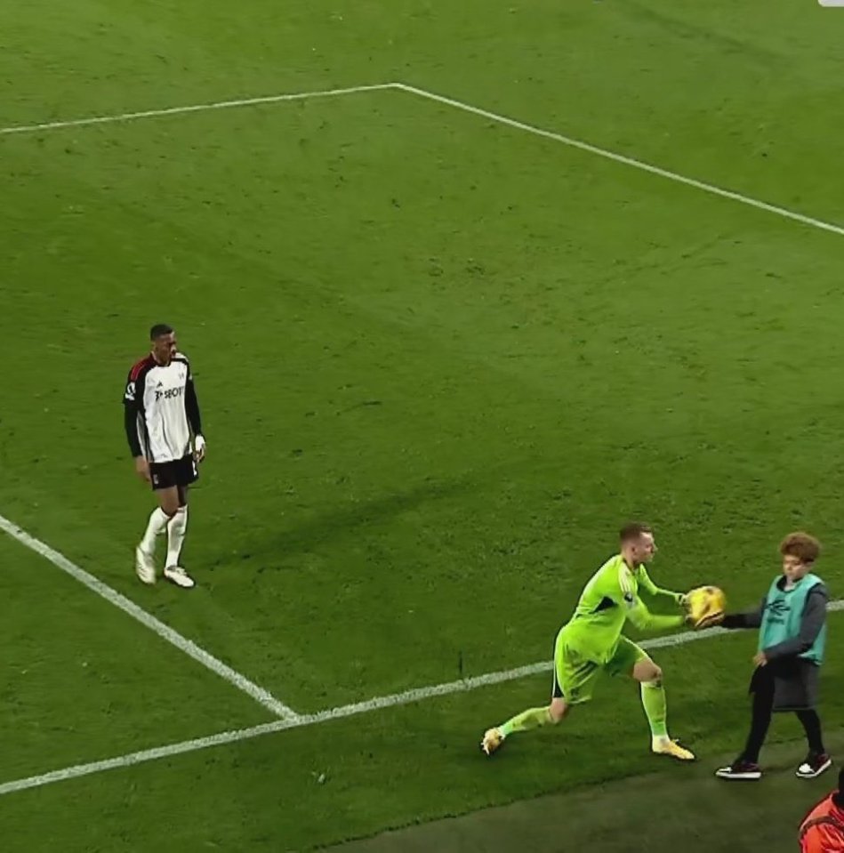 Leno needlessly pushed a ball boy during the final moments of the match