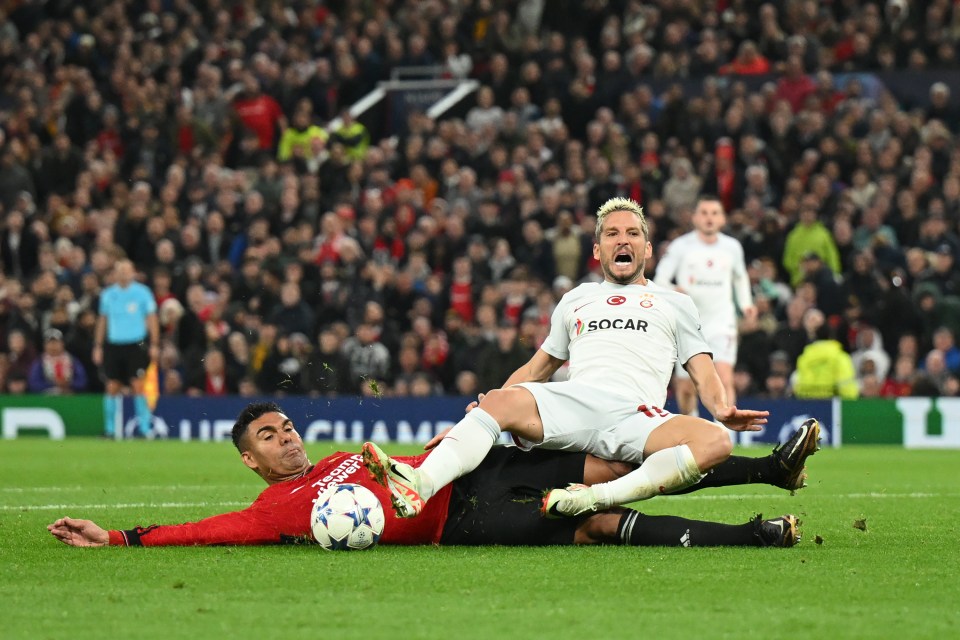 Casemiro was red carded for this challenge on Dries Mertens