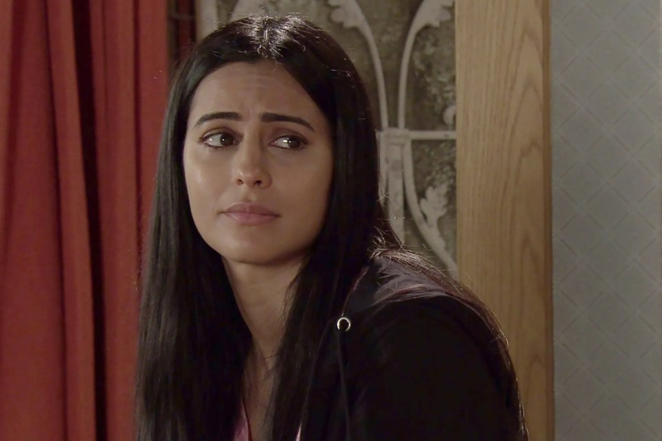 FROM ITV STRICT EMBARGO – No Use Before Tuesday 22nd June 2021 Coronation Street – Ep 10362 Monday 28th June 2021 – 1st Ep Alya Nazir [SAIR KHAN] reveals that the bank has agreed to repossess the community centre, meaning Yasmeen can pay off all her debts. Picture contact David.crook@itv.com This photograph is (C) ITV […]