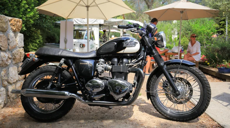 Pink's modest Triumph Bonneville T100 has seemingly been a favourite of hers over the years