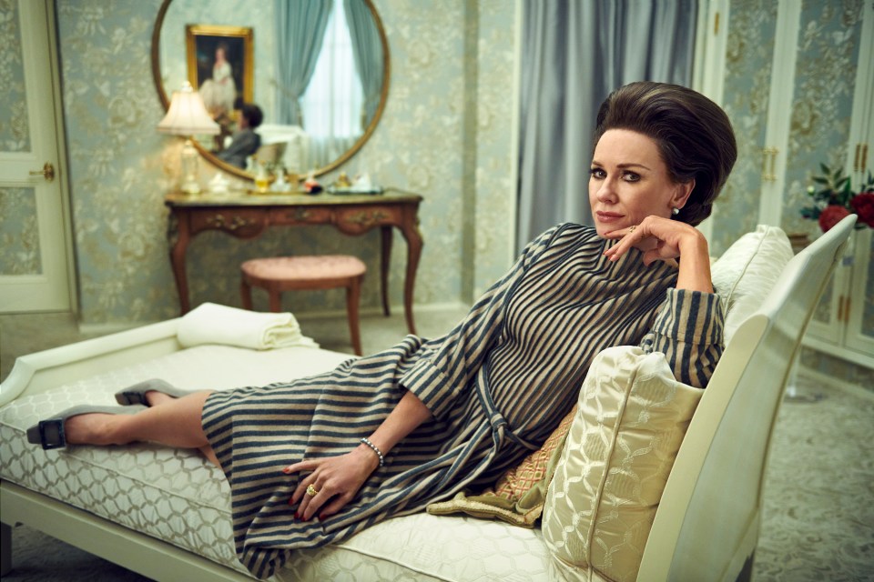 FEUD: Capote Vs. The Swans — Pictured: Naomi Watts as Babe Paley