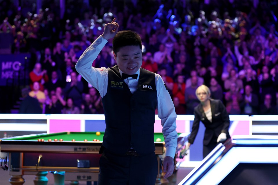 The Chinese ace felt the acclaim of the crowd