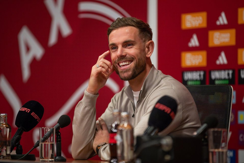 Jordan Henderson has completed a move to Ajax