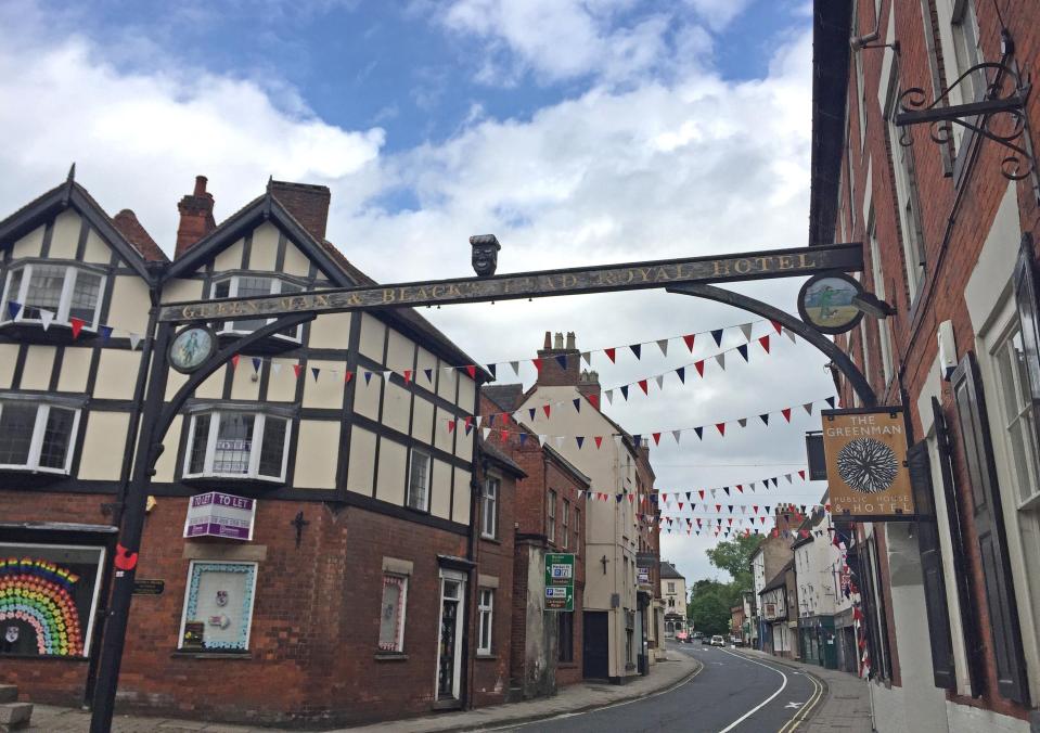 The Greenman Inn is said to have the longest inn sign in the world