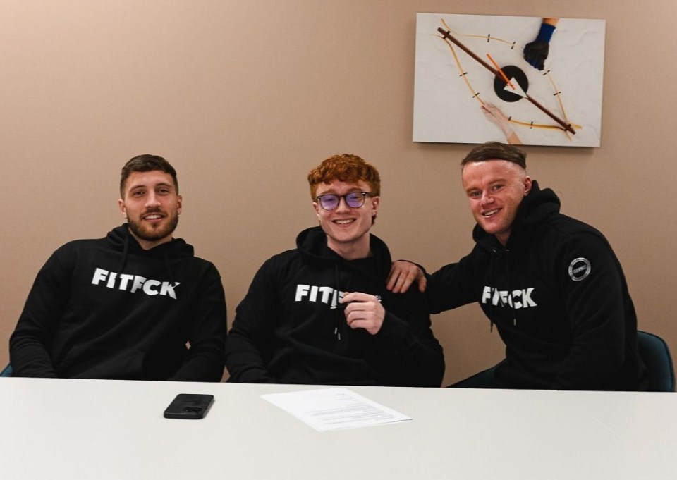 Jamie pictured with Callum Roberts, FITFCK MGMT athlete manager, and Reade Owen, FITFCK MGMT client