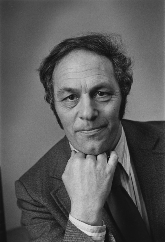 Portrait of BBC radio announcer Bill Rennells, January 1978. (Photo by Jeremy Grayson/Radio Times/Getty Images)