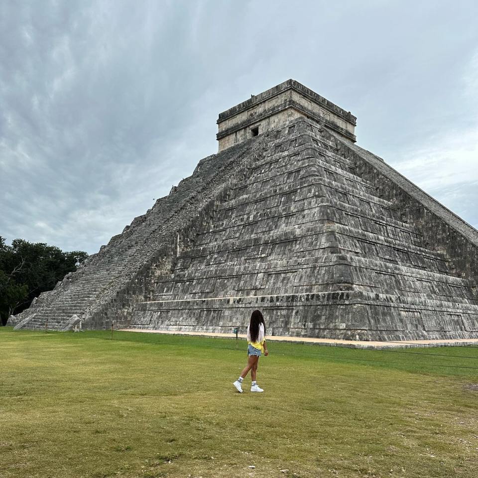 The two visited some cultural hotspots