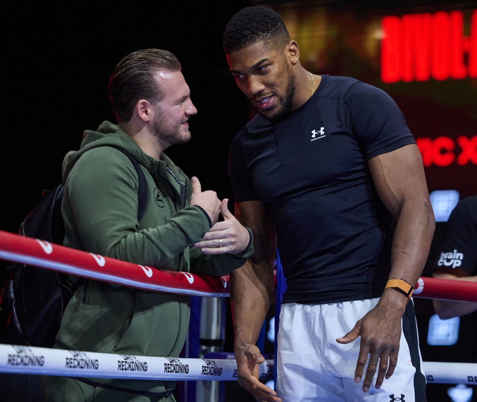 Anthony Joshua credits trainer Ben Davison with getting him back to his best