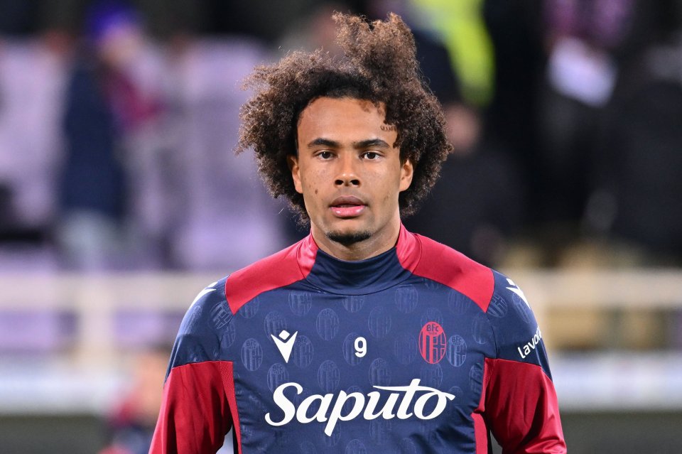 Manchester United lead the race to sign Bologna forward Joshua Zirkzee