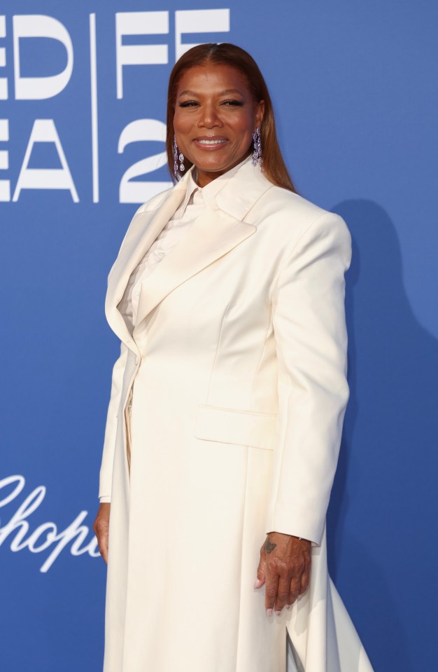 Could US megastar Queen Latifah be the lady behind the Airfryer mask?