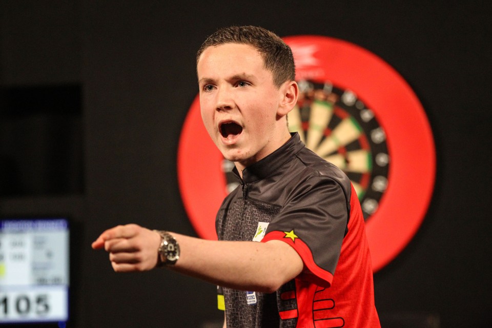 Prodigy Leighton Bennett has rediscovered his love for darts and is now a pro player