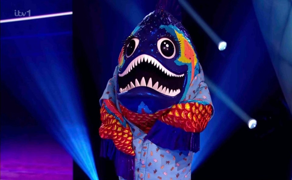 EROTEME.CO.UK FOR UK SALES: Contact Caroline If bylined must credit ITV The Masked Singer Picture shows: Chicken Caesar and Piranha go head to head Judges Mo Gilligan, Davina McCall, Rita Ora and Jonathan Ross Hosted by Joel Dommett NON-EXCLUSIVE Date: Saturday 6th January 2024 Job: 240106UT10 London, UK EROTEME.CO.UK Disclaimer note of Eroteme Ltd: Eroteme Ltd does not claim copyright for this image. This image is merely a supply image and payment will be on supply/usage fee only.