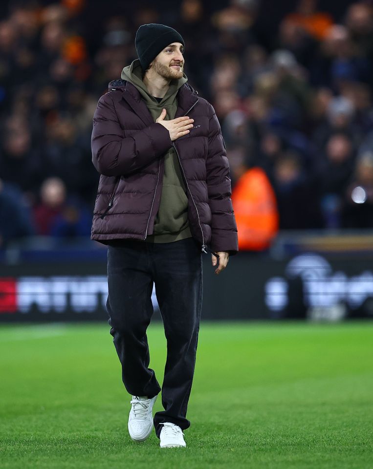 The Hatters' skipper made his first return to Kenilworth Road since his cardiac arrest