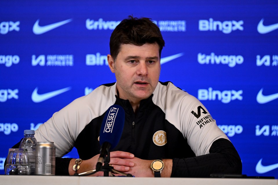 Mauricio Pochettino has aimed a dig at Chelsea’s former managers over Stamford Bridge’s silence