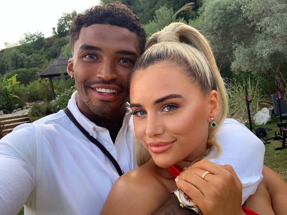 Ellie also had a relationship with 2019 contestant Michael Griffiths