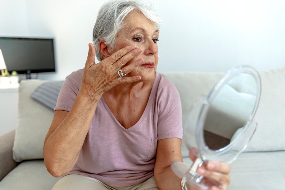 A reader is suffering from heavy eye bags