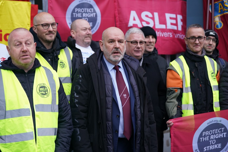 Aslef boss Mick Whelan vowed train drivers would continue to take industrial action until their pay demands are met