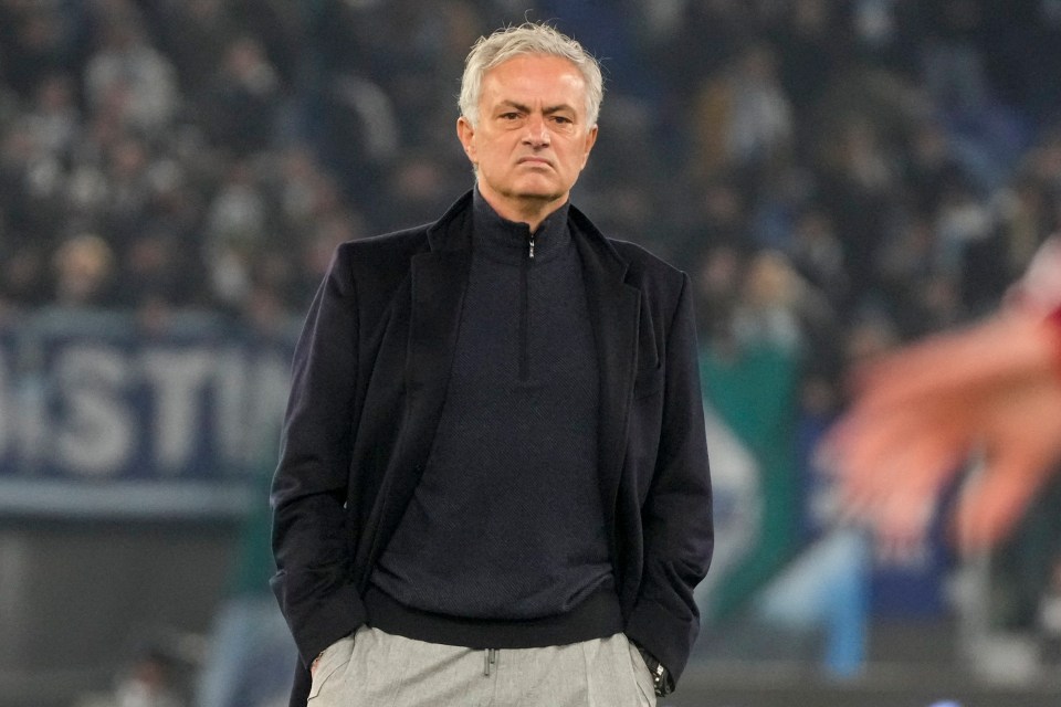 Jose Mourinho could make an astonishing return to Barcelona