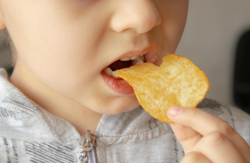 Eating too much fatty high-calorie food could damage blood vessels even in childhood