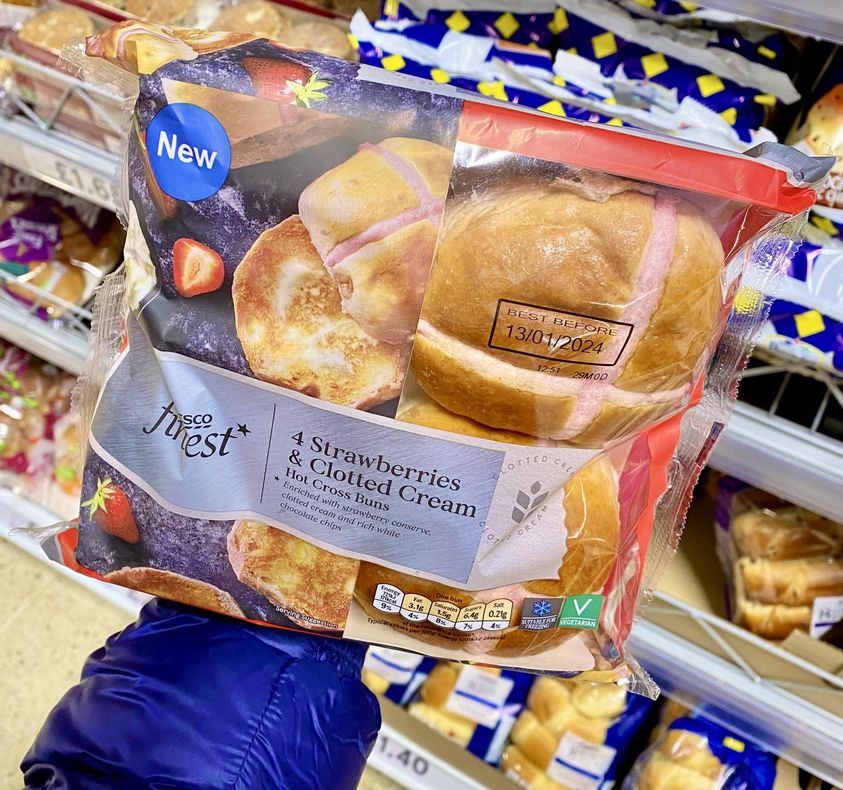 Shoppers are flocking to Tesco for new ‘luscious’ hot cross buns which have a classic twist