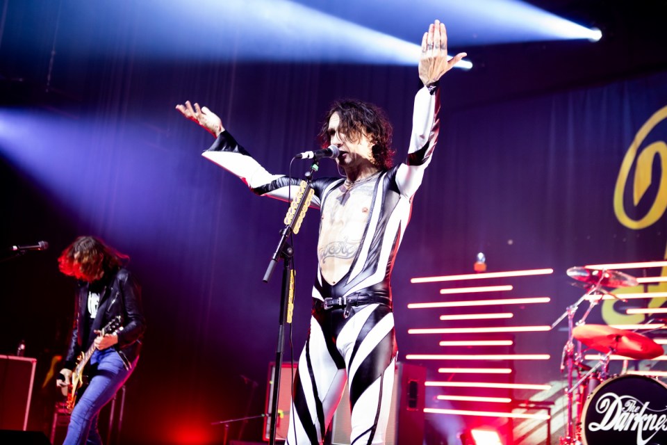 BRUSSELS, BELGIUM - NOVEMBER 22: Justin Hawkins of The Darkness performs in concert at AB, Ancienne Belgique on November 22, 2023 in Brussels, Belgium. (Photo by Elsie Roymans/Getty Images)