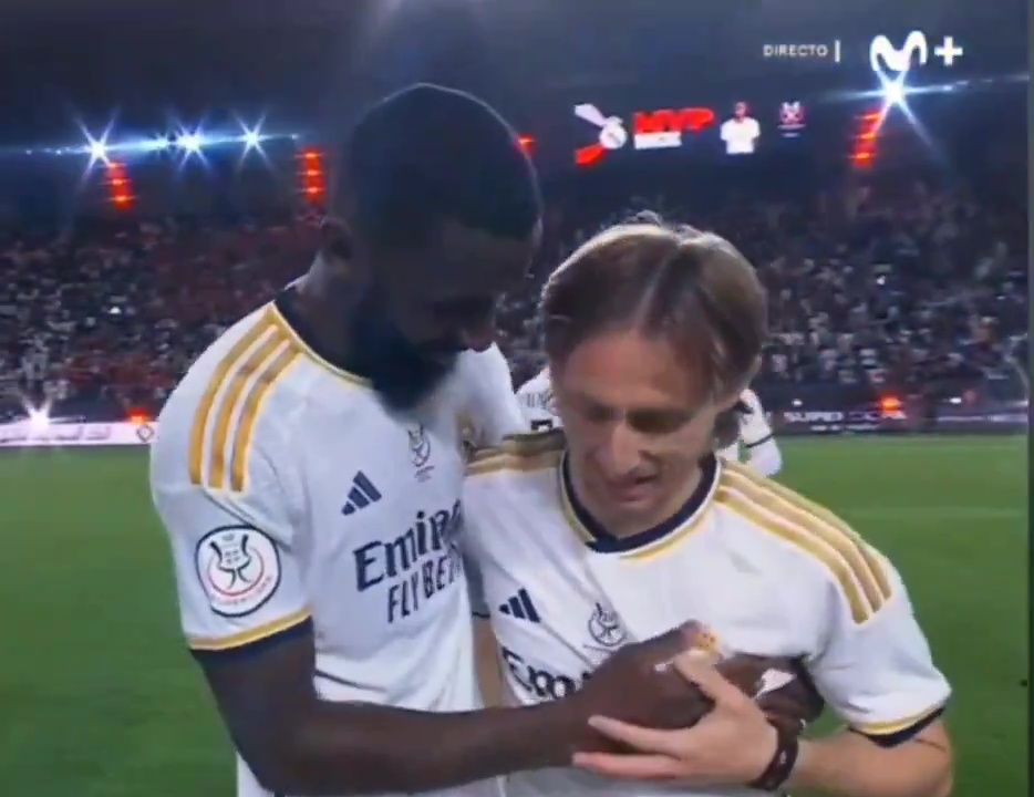 Antonio Rudiger squeezed Luka Modric's nipple